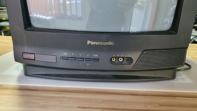 Commodore Szerviz és Restaurátor | LCD TV vagy monitor