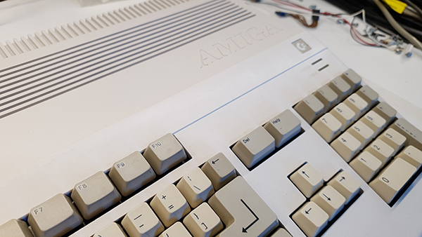 Commodore Szerviz és Restaurátor | RetrObright !?